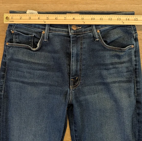MOTHER Weekender Stretch Denim in Taking Chances sz 31 - Picture 11 of 15